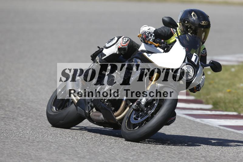 /07 09.04.2026 Cornu Master School ADR/Gruppe blau/1